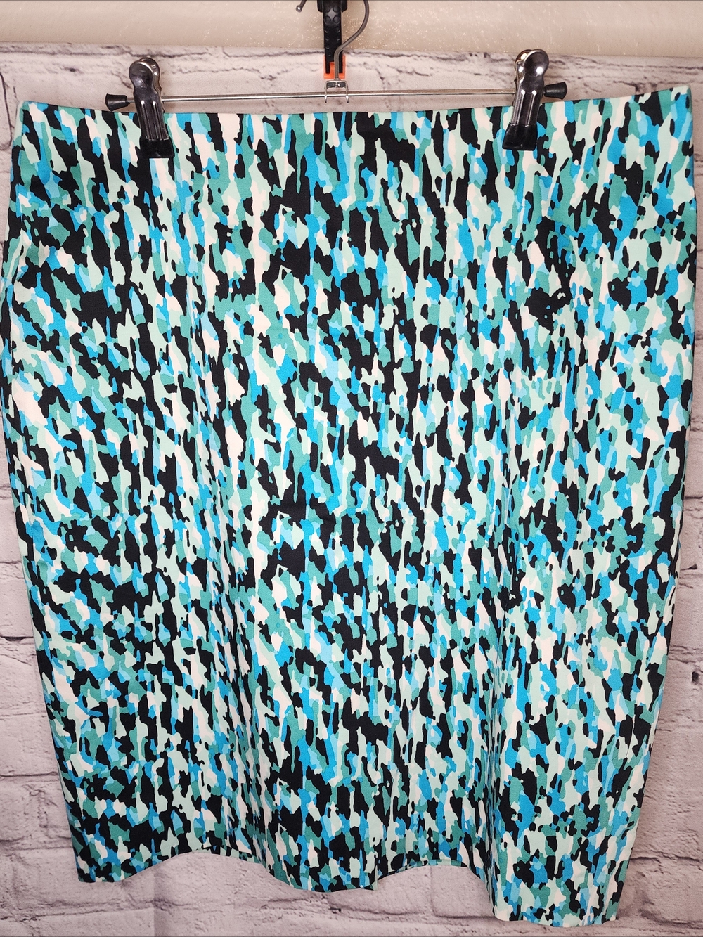 Ann Taylor Mint and Teal Abstract Print Skirt